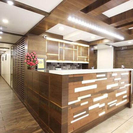 Hotel Aaram Orchard อาเมดาบัด ภายนอก รูปภาพ
